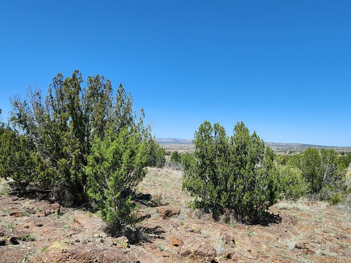 094v N Headwaters Rd, Chino Valley, AZ | Under 5 Acres. Photo 1 of 32