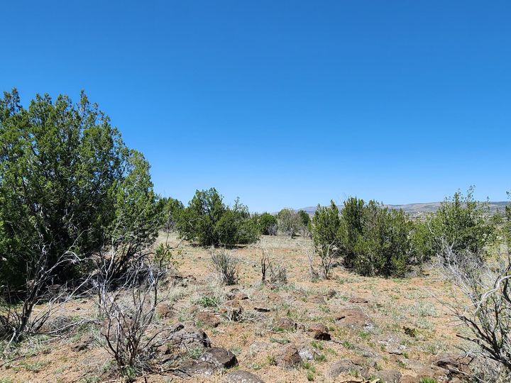 094v N Headwaters Rd, Chino Valley, AZ | Under 5 Acres. Photo 15 of 32