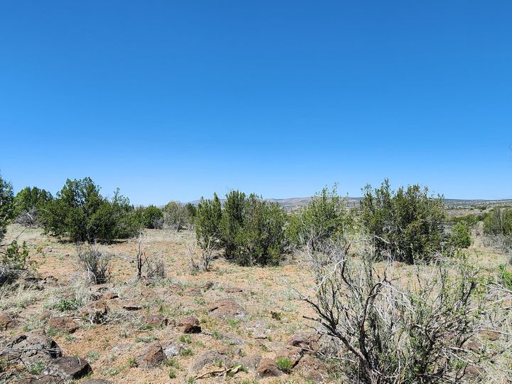 094v N Headwaters Rd, Chino Valley, AZ | Under 5 Acres. Photo 16 of 32