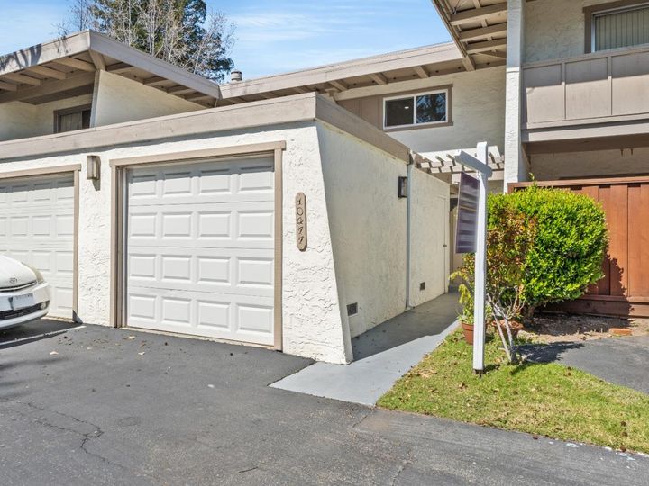 10477 Mary Ave, Cupertino, CA, 95014 Townhouse. Photo 1 of 33