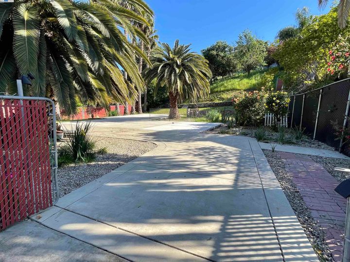 109 Canyon Lake Dr Port Costa CA. Photo 2 of 11