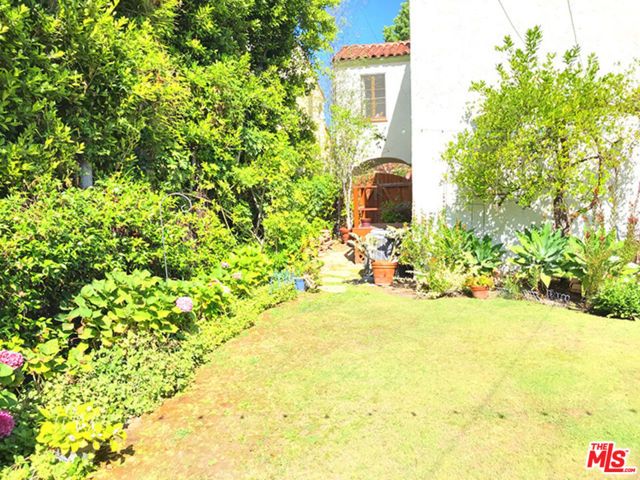 1132 S Crescent Heights Blvd, Los Angeles, CA | . Photo 48 of 51