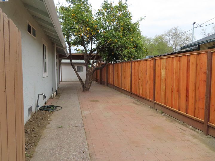 114 C St, Tracy, CA | Central Tracy. Photo 23 of 31