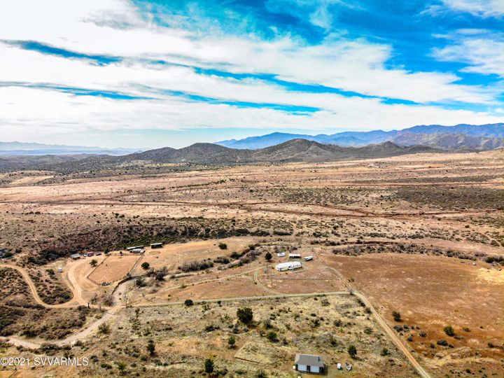 11480 S Hackberry Rd, Mayer, AZ | 5 Acres Or More. Photo 11 of 21