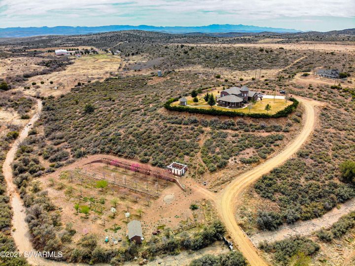 11480 S Hackberry Rd, Mayer, AZ | 5 Acres Or More. Photo 13 of 21