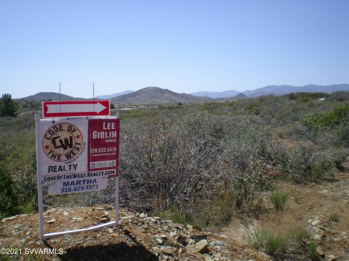 11480 S Hackberry Rd, Mayer, AZ | 5 Acres Or More. Photo 17 of 21