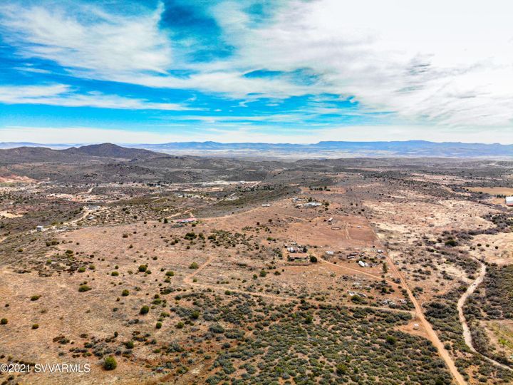 11480 S Hackberry Rd, Mayer, AZ | 5 Acres Or More. Photo 10 of 21