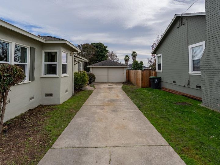 129 Clifford Ave, Watsonville, CA | . Photo 4 of 37