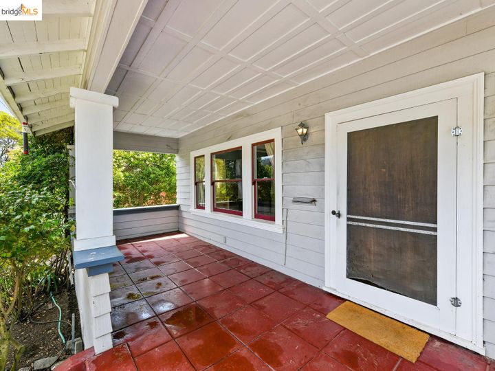 1331 San Luis Ave, Oakland, CA | Glenview. Photo 6 of 31