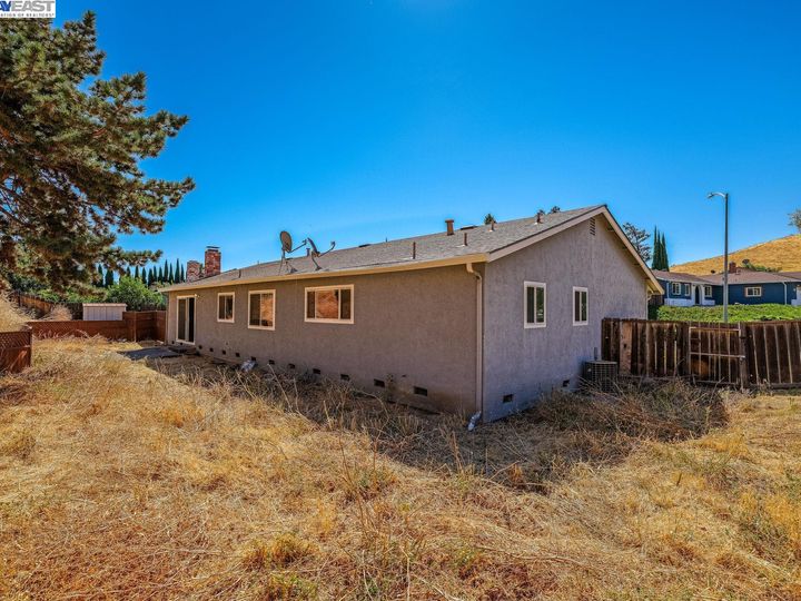 14 Kingswood Dr, Pittsburg, CA | Woodland Hills. Photo 14 of 16