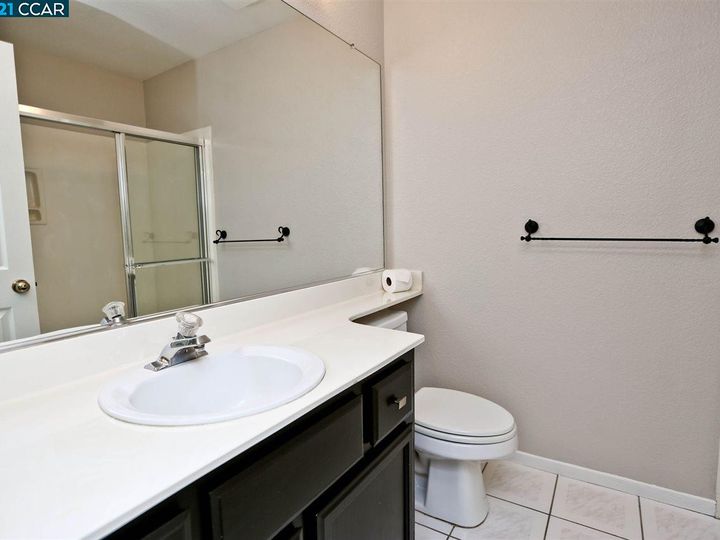 1403 Indianhead Way, Clayton, CA, 94517 Townhouse. Photo 14 of 31