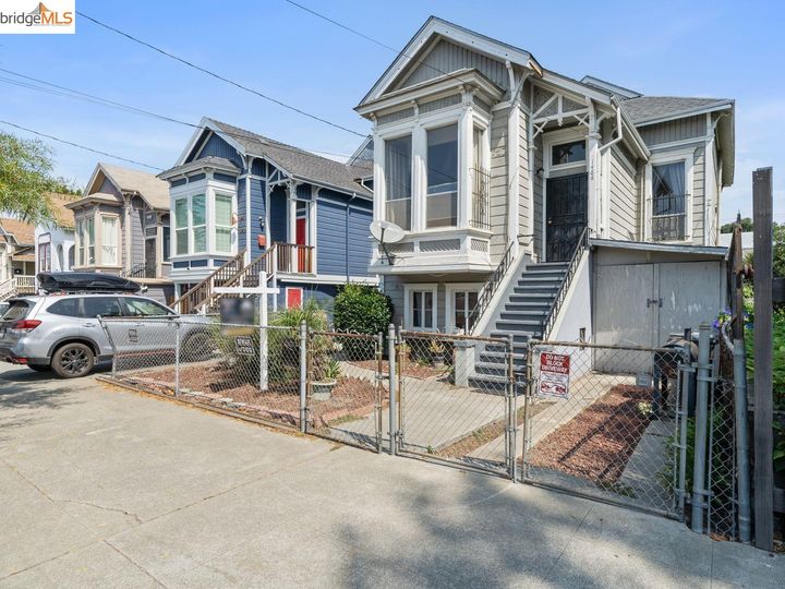 1466 12th St, Oakland, CA | Oakland West. Photo 3 of 31