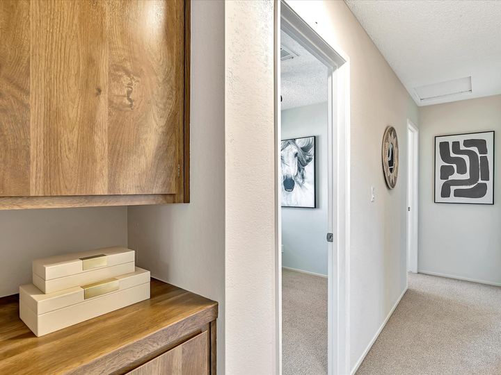 1499 Spring Valley Cmn, Livermore, CA, 94551 Townhouse. Photo 13 of 31