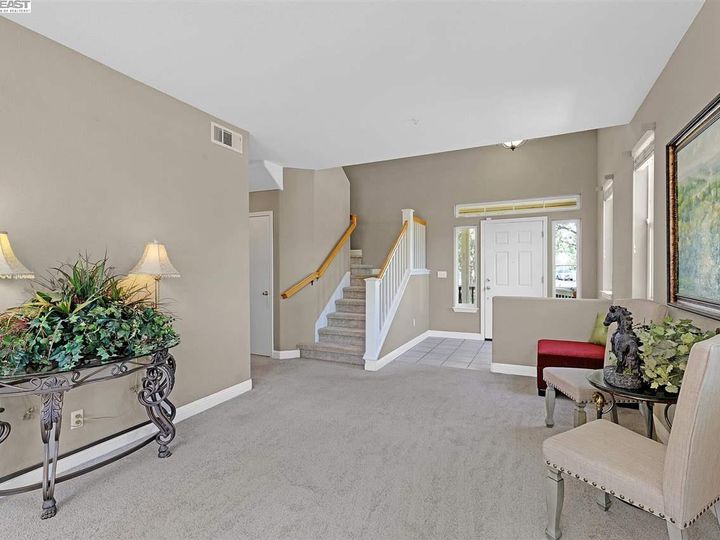 1499 Winding Stream Dr, Livermore, CA | Mill Creek. Photo 10 of 40
