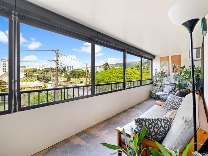 Punahou Chalet condo #501. Photo 1 of 25