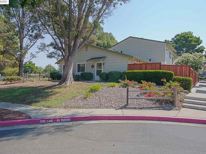 1539 Spring Valley Cmn, Livermore, CA, 94551 Townhouse. Photo 1 of 28
