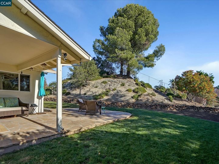 156 Rosemont Ct, Walnut Creek, CA | Secluded Valley. Photo 35 of 42