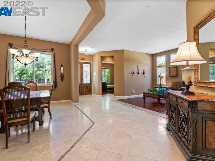 1564 Nassau Ln, Brentwood, CA | Sterling Pentacle. Photo 11 of 52