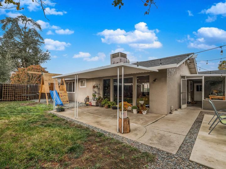1598 Bluebell Dr, Livermore, CA | Springtown. Photo 28 of 33