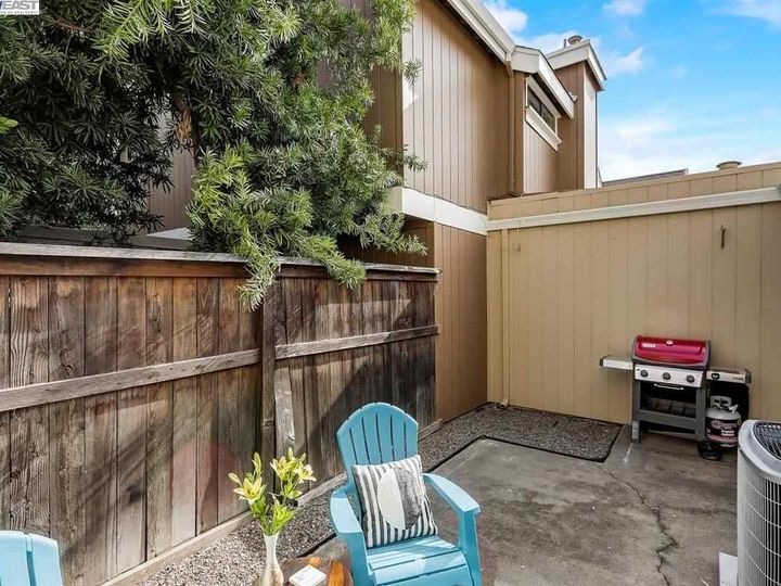 1598 Denkinger Ct, Concord, CA, 94521 Townhouse. Photo 23 of 29