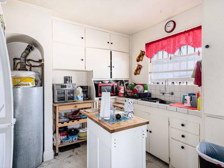 1643 92nd Ave, Oakland, CA | East Oakland. Photo 13 of 24