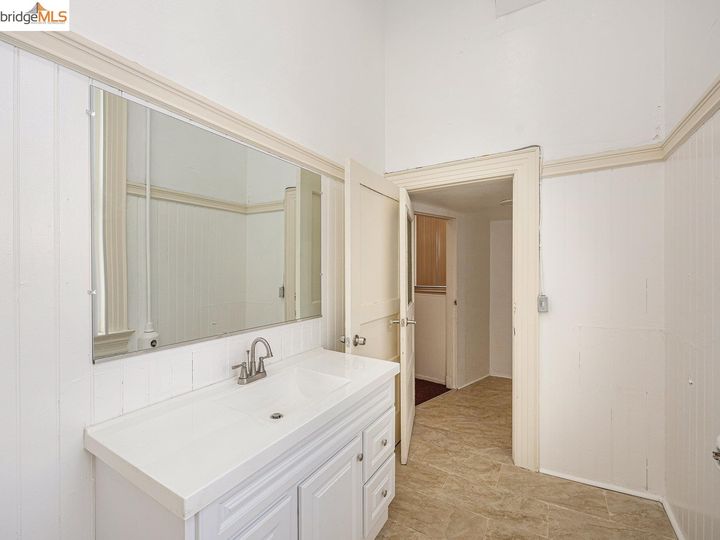 1649 12th Ave, Oakland, CA | . Photo 17 of 34