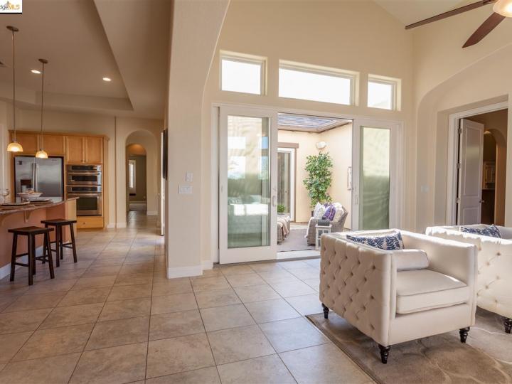 1663 Gamay Ln, Brentwood, CA | Trilogy Vineyards. Photo 17 of 32