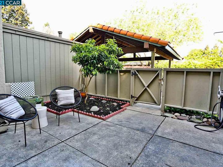 1688 Parkside Dr, Walnut Creek, CA, 94597 Townhouse. Photo 20 of 35