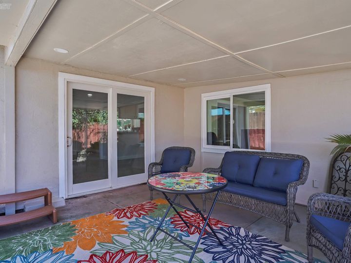 1715 Tennyson Dr, Concord, CA | Ayers Ranch. Photo 22 of 25