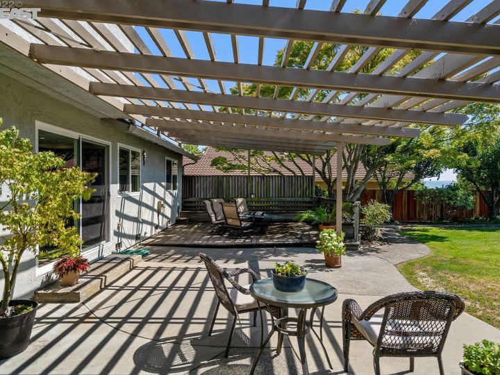 17713 Chateau Ct, Castro Valley, CA | Columbia. Photo 32 of 43