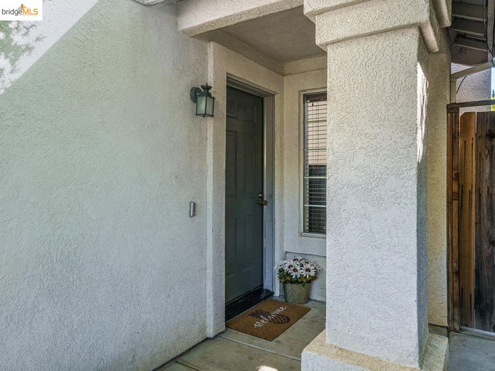 1801 Periwinkle Way, Antioch, CA, 94531 Townhouse. Photo 4 of 40