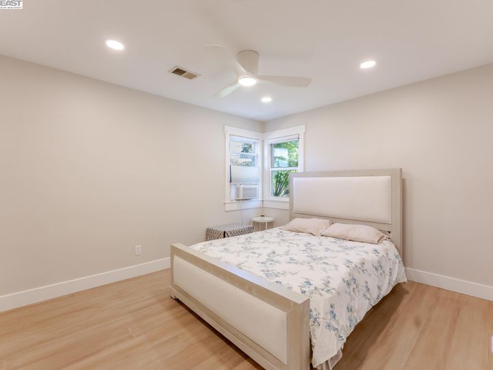 1818 Knox St, Castro Valley, CA | Bay Wood. Photo 15 of 32