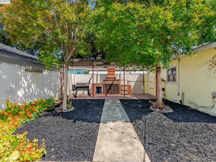 1818 Knox St, Castro Valley, CA | Bay Wood. Photo 19 of 32