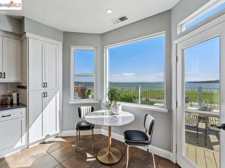 19 Harbor View Dr, Richmond, CA | Sunset Pointe. Photo 20 of 60