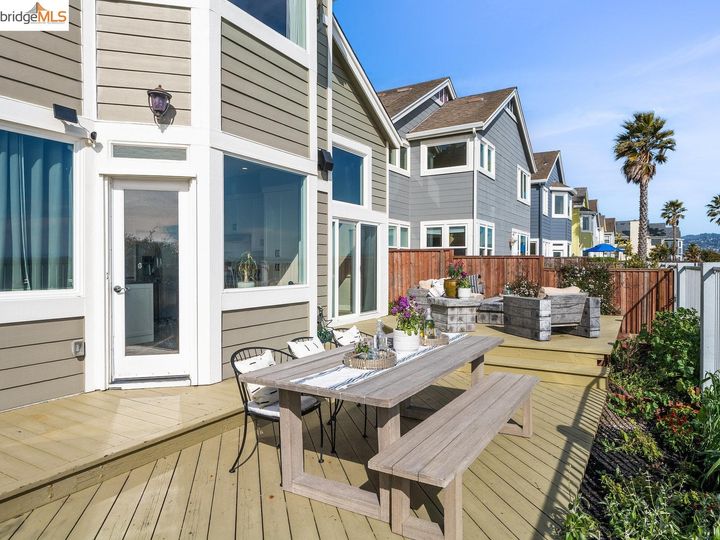 19 Harbor View Dr, Richmond, CA | Sunset Pointe. Photo 51 of 60