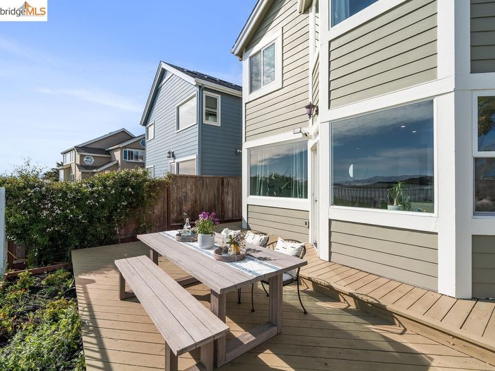 19 Harbor View Dr, Richmond, CA | Sunset Pointe. Photo 52 of 60
