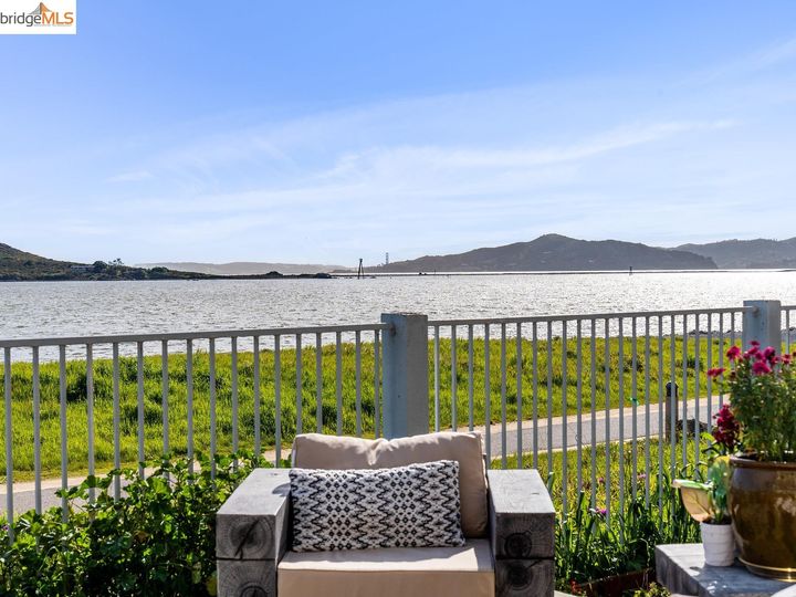 19 Harbor View Dr, Richmond, CA | Sunset Pointe. Photo 56 of 60
