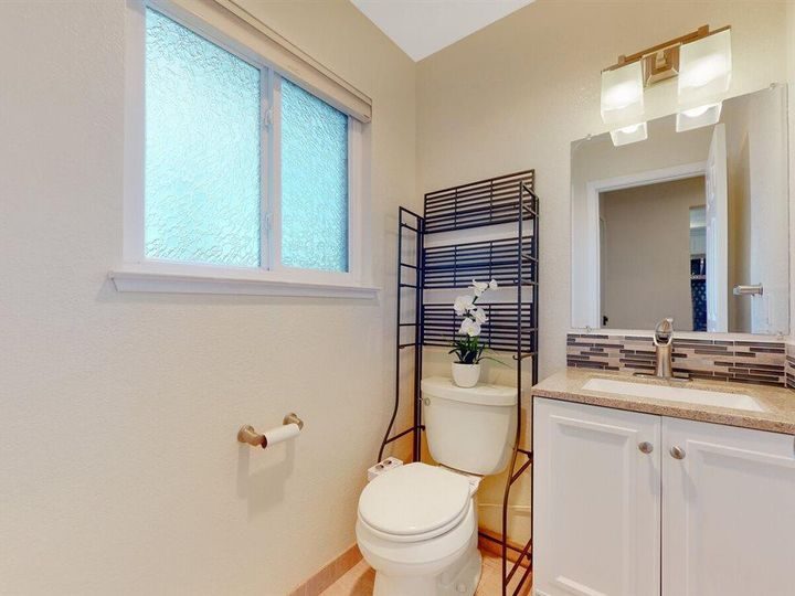 201 Flynn Ave #8, Mountain View, CA, 94043 Townhouse. Photo 10 of 33