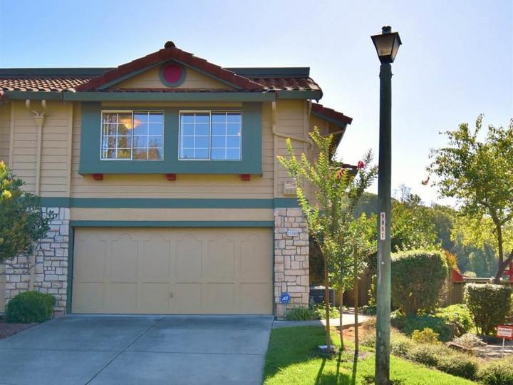 21180 Greenwood Cir, Castro Valley, CA, 94552 Townhouse. Photo 1 of 40