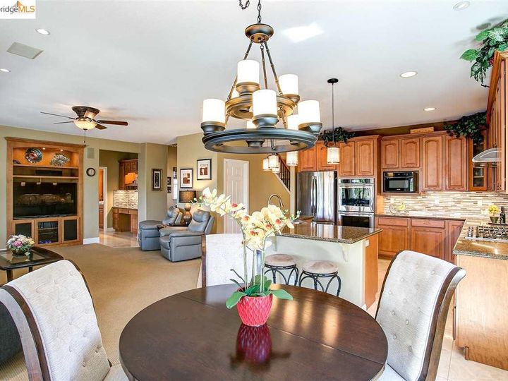 2142 Prestwick Dr, Discovery Bay, CA | Discovery Bay Country Club. Photo 13 of 40