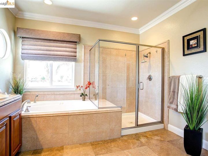 2142 Prestwick Dr, Discovery Bay, CA | Discovery Bay Country Club. Photo 31 of 40