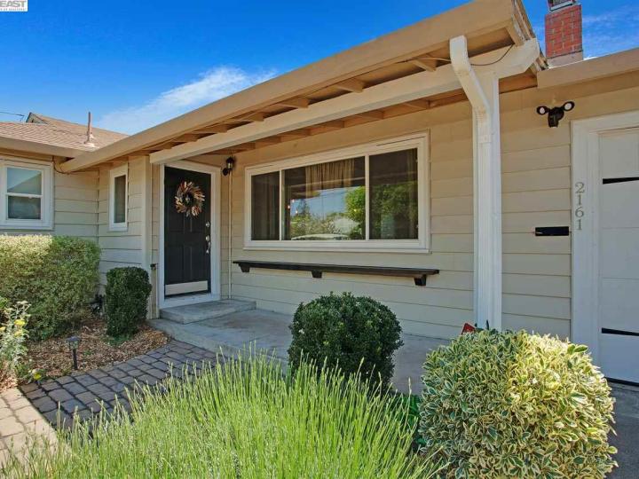 2161 Dena Dr, Concord, CA | Holbrook Heights. Photo 3 of 24