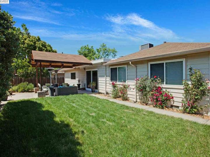 2161 Dena Dr, Concord, CA | Holbrook Heights. Photo 23 of 24