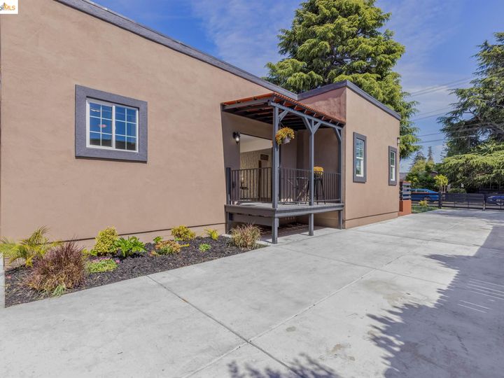 2161 Durant Ave, Oakland, CA | Durant. Photo 28 of 37