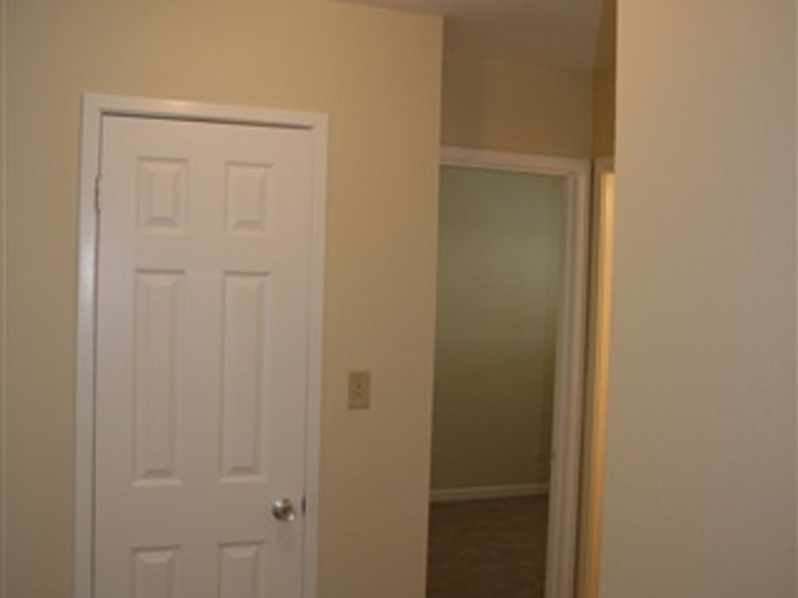 2180 Geary Rd condo #32. Photo 9 of 9