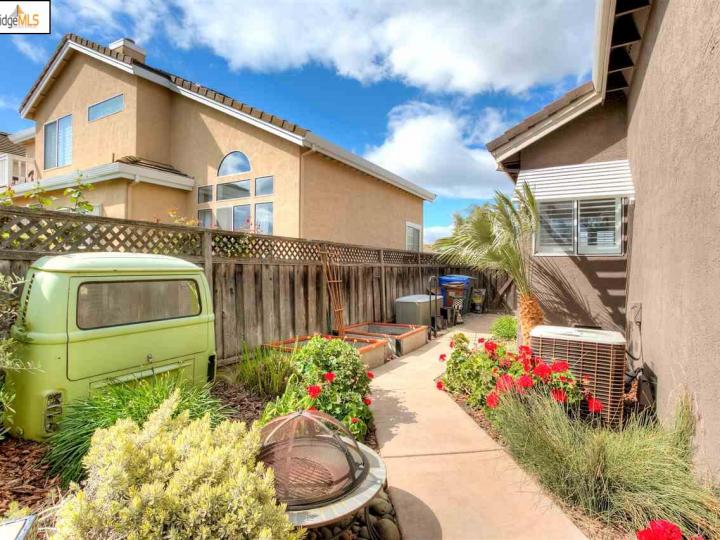 2205 Prestwick Dr, Discovery Bay, CA | Discovery Bay Country Club. Photo 30 of 40