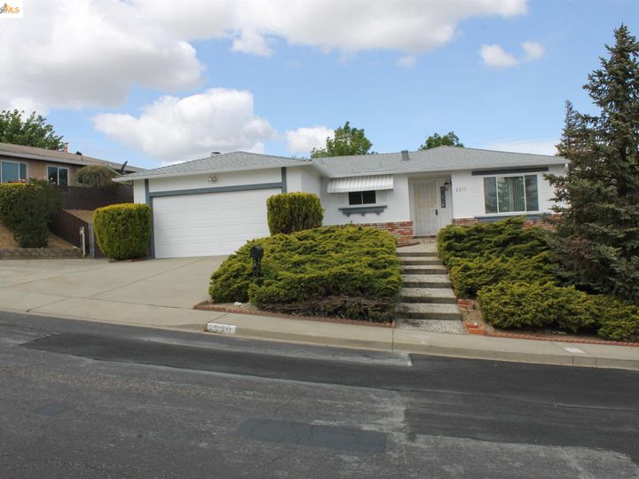 2211 Chestnut Dr, Pittsburg, CA | Hillsdale. Photo 1 of 14
