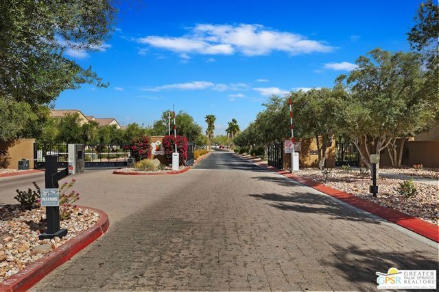 222 Paseo Gusto #161, Palm Desert, CA, 92211 Townhouse. Photo 31 of 38