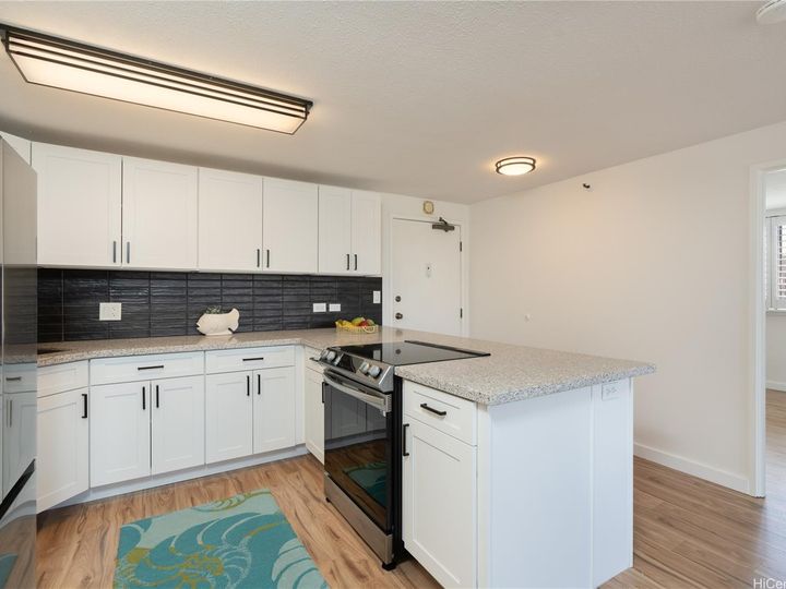 Parkside Tower condo #1701. Photo 3 of 22