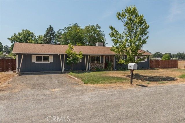 22709 Fisher Rd, Red Bluff, CA | . Photo 2 of 47